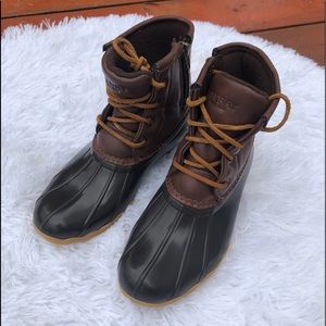 Sperry boots
